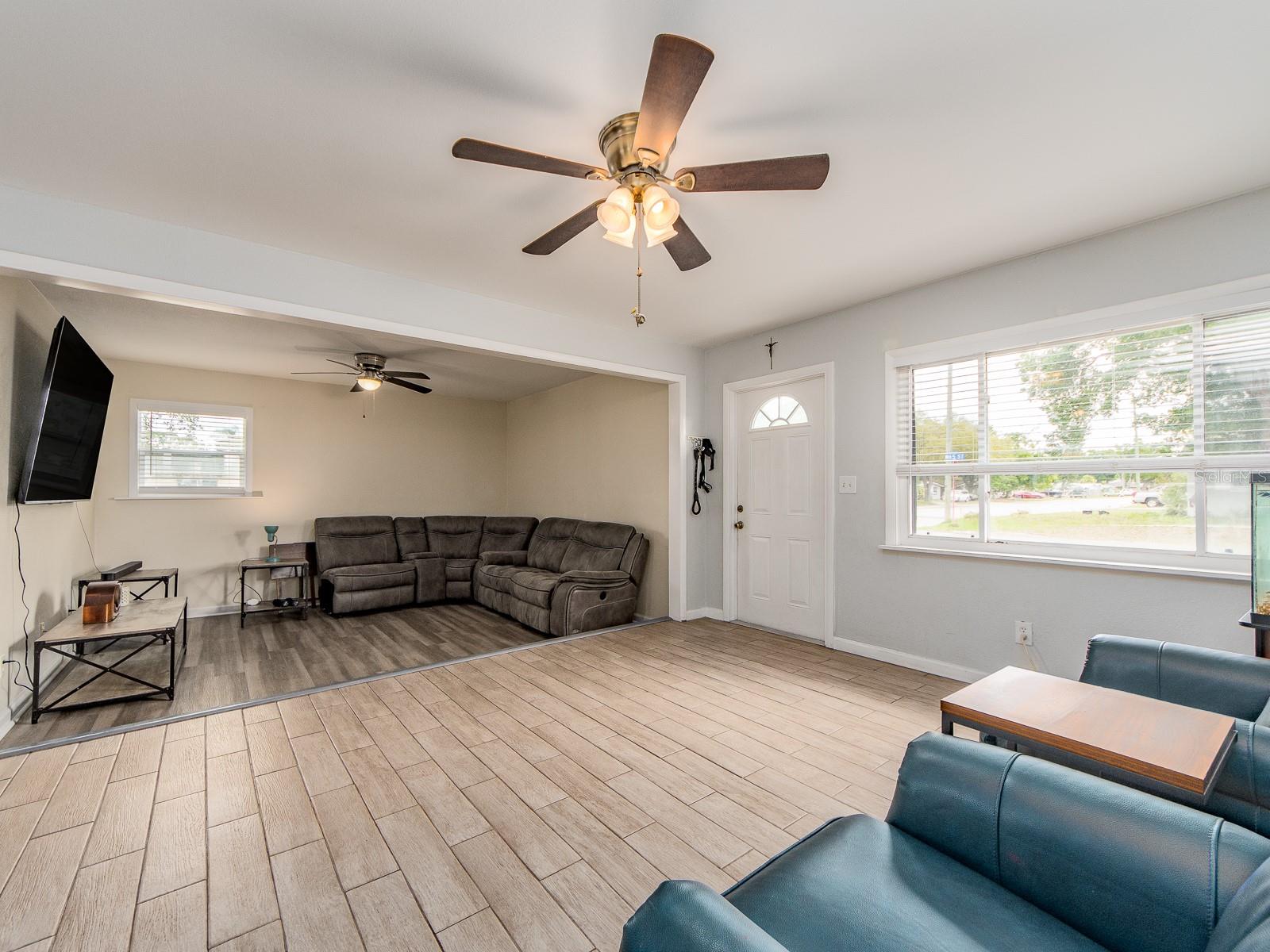 AVONDALE ESTATES - Residential