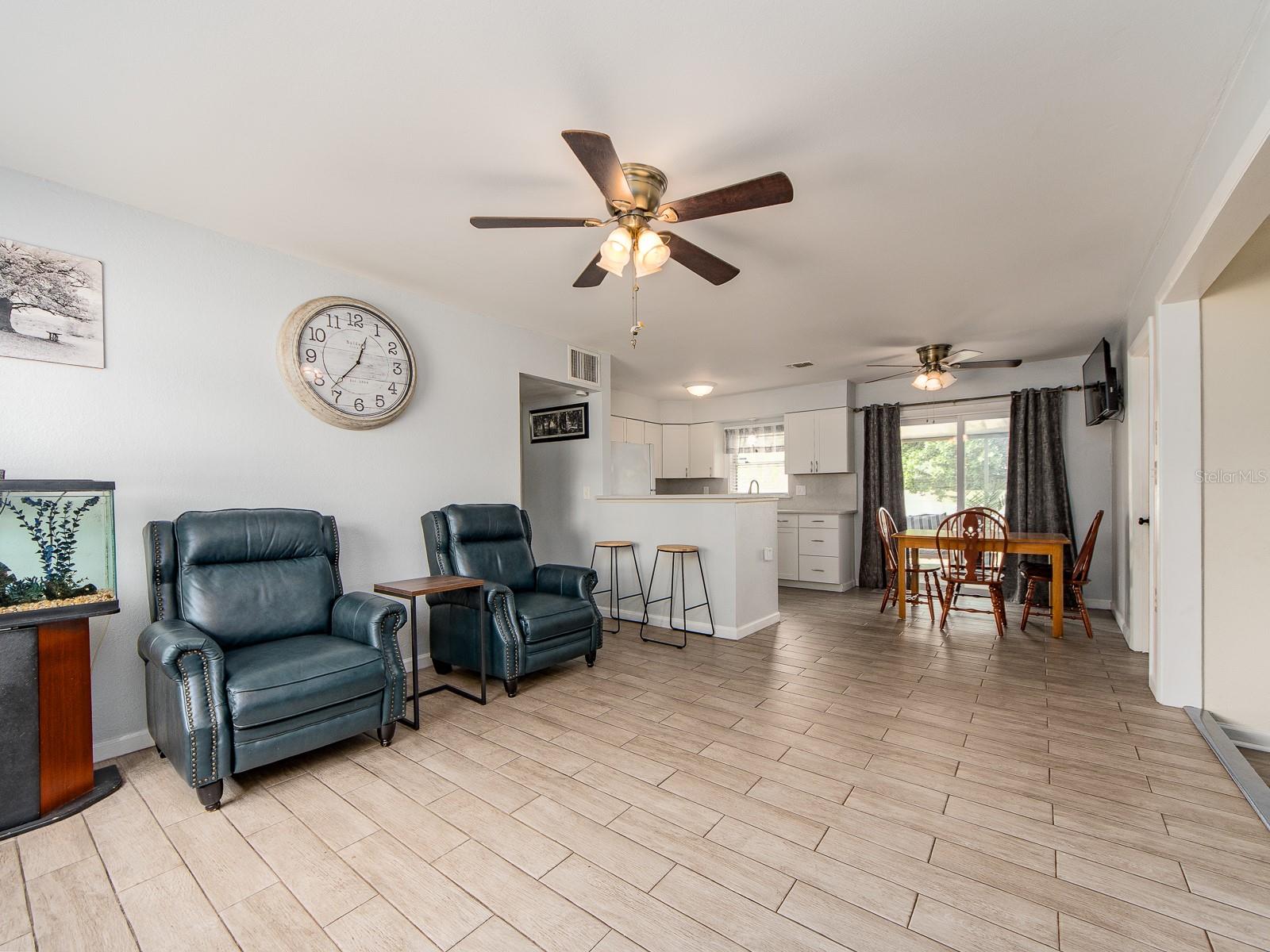 AVONDALE ESTATES - Residential