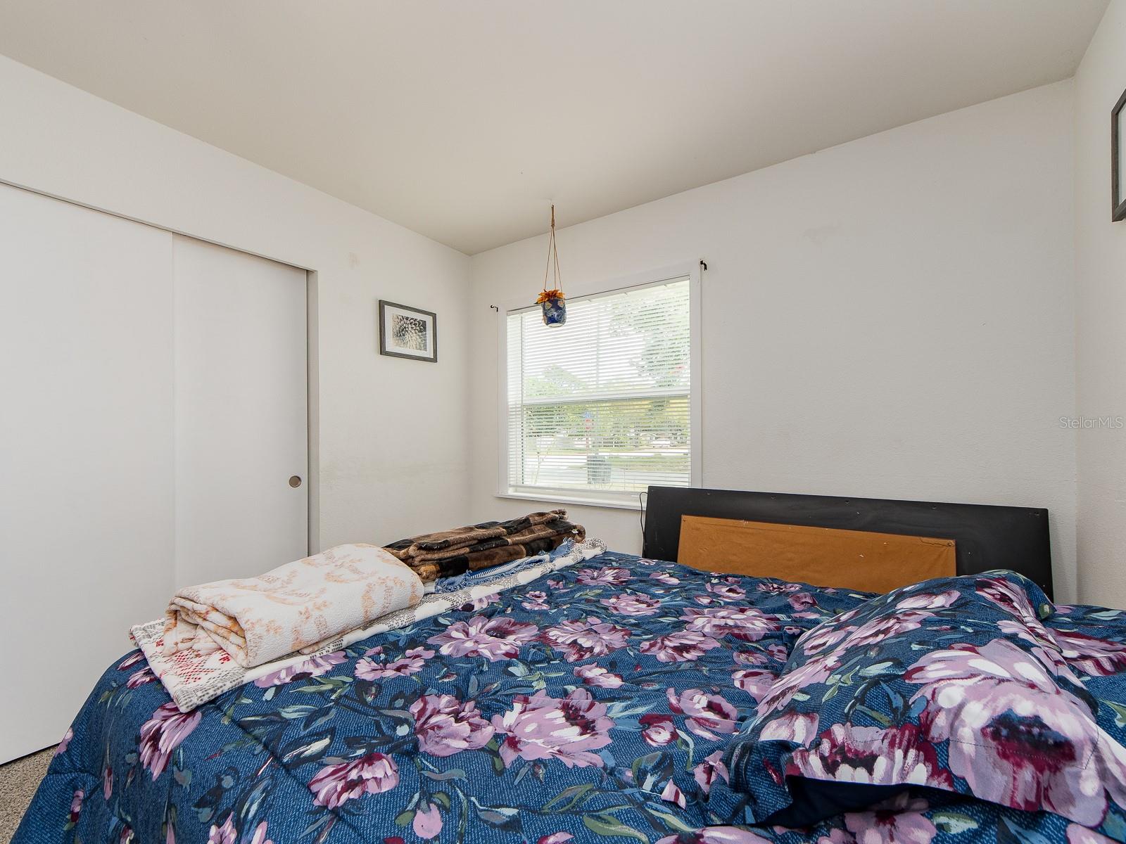 AVONDALE ESTATES - Residential