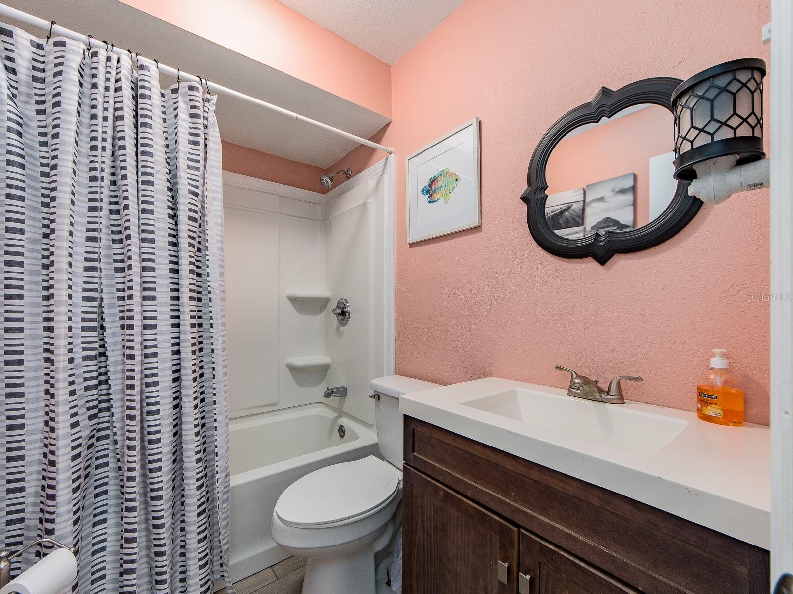 AVONDALE ESTATES - Residential