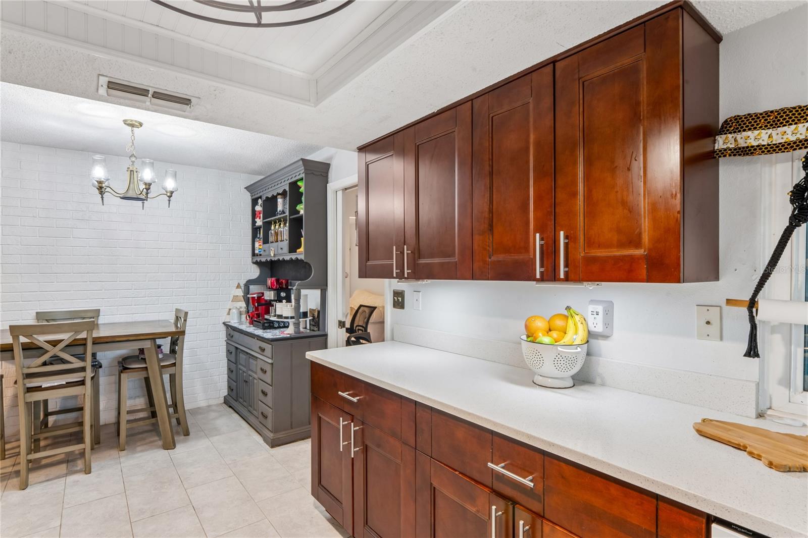 BEACON WOODS IRONWOOD VILLAGE - Residential