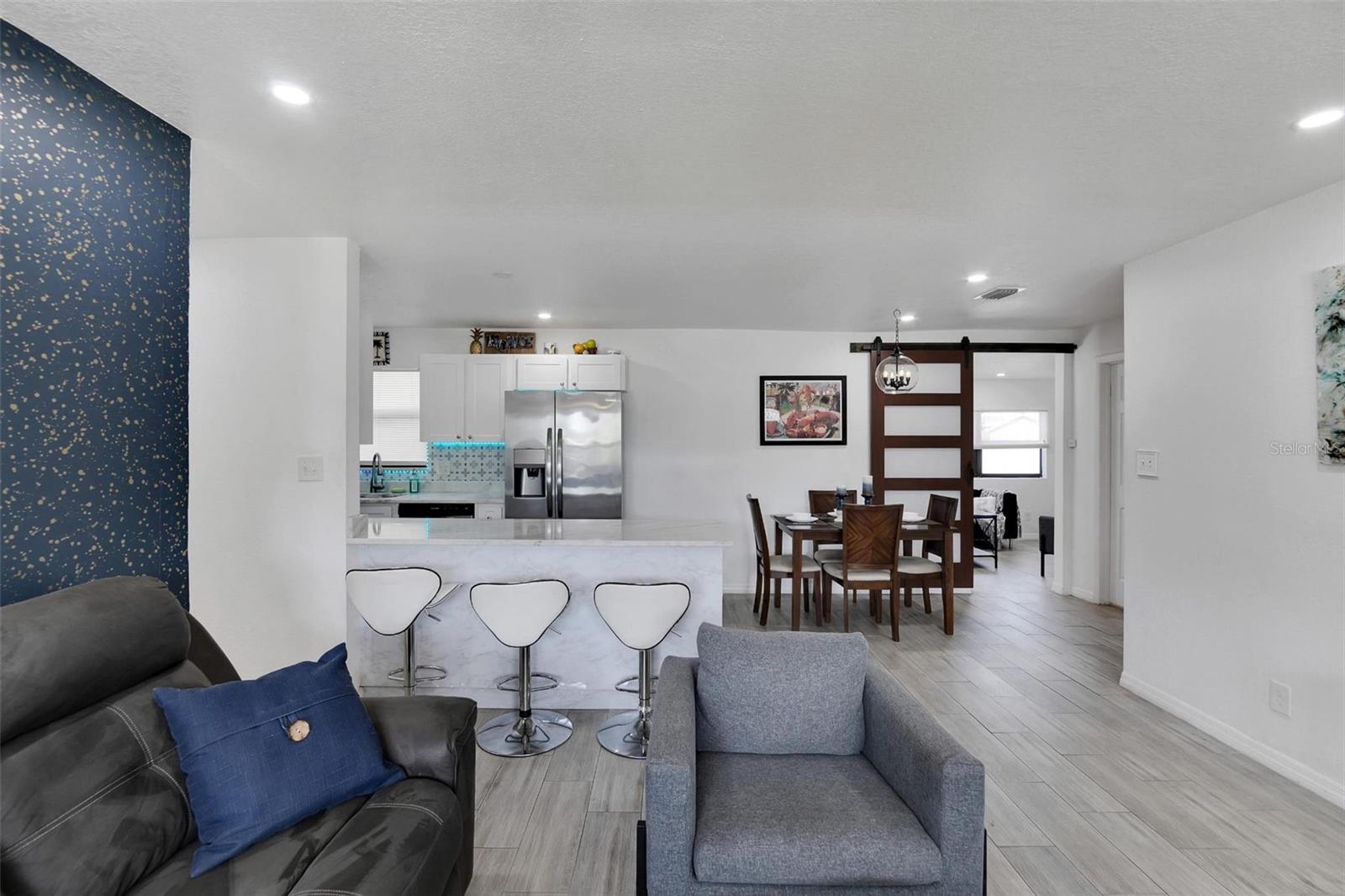 GANDY GARDENS 5 - Residential Lease