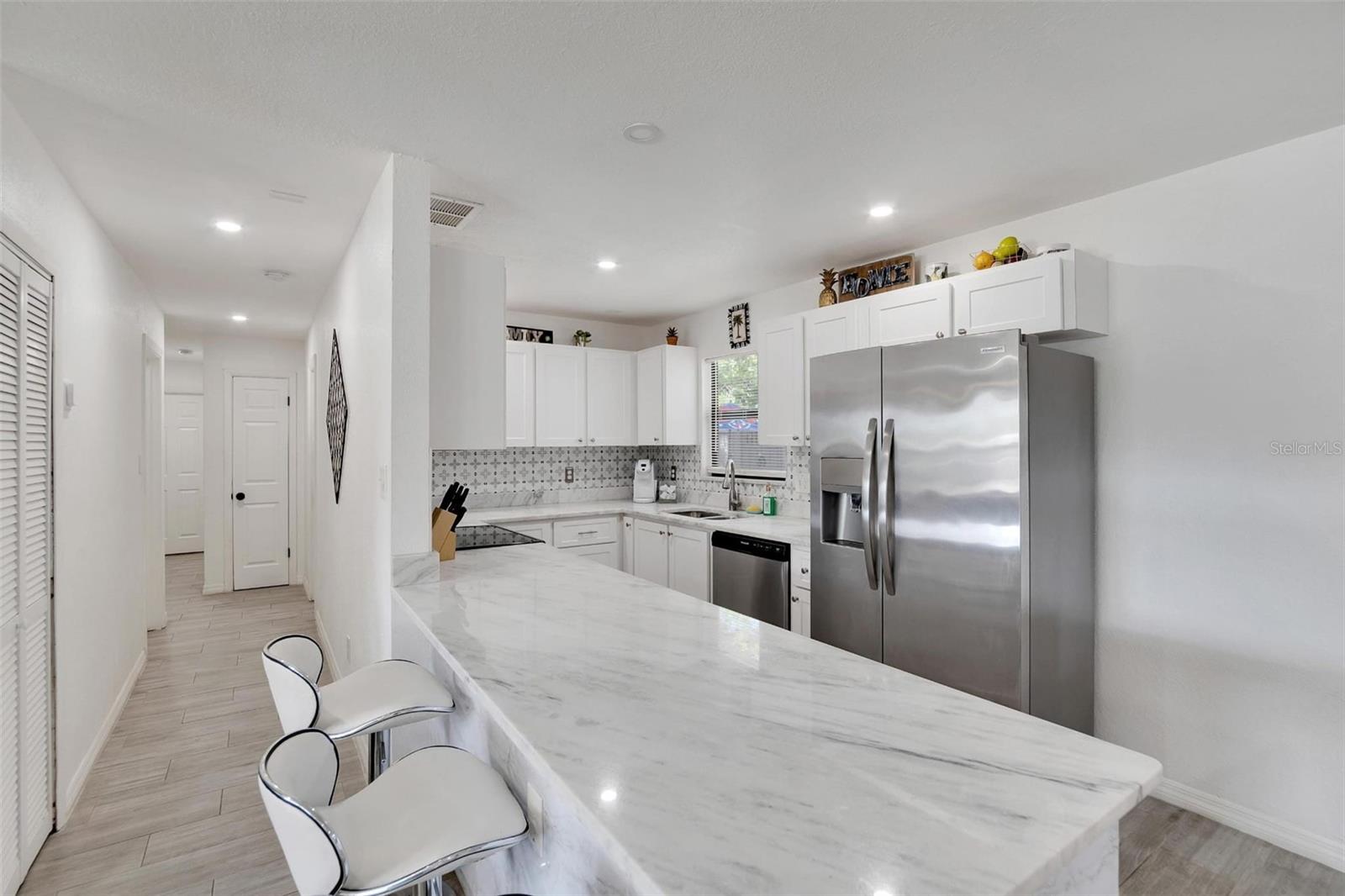 GANDY GARDENS 5 - Residential Lease