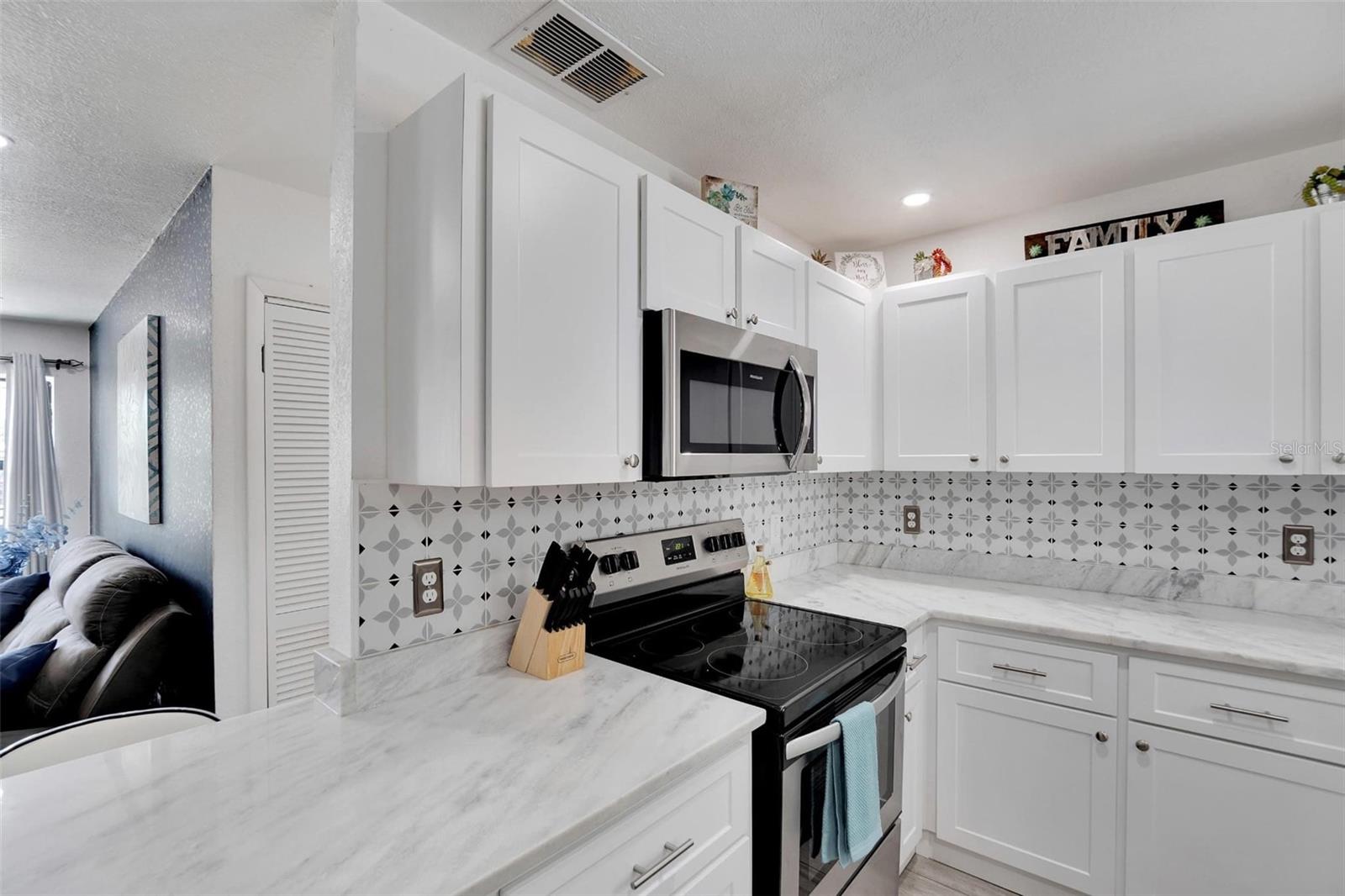 GANDY GARDENS 5 - Residential Lease