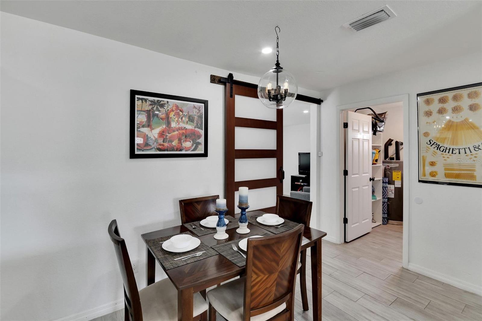 GANDY GARDENS 5 - Residential Lease