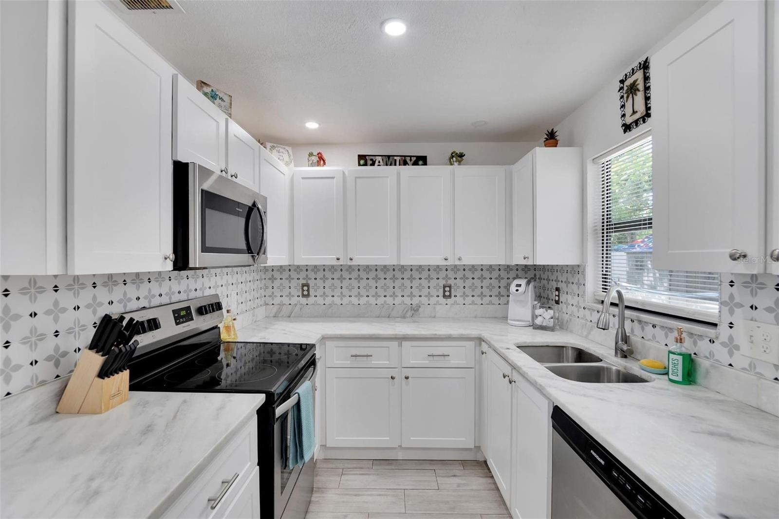 GANDY GARDENS 5 - Residential Lease