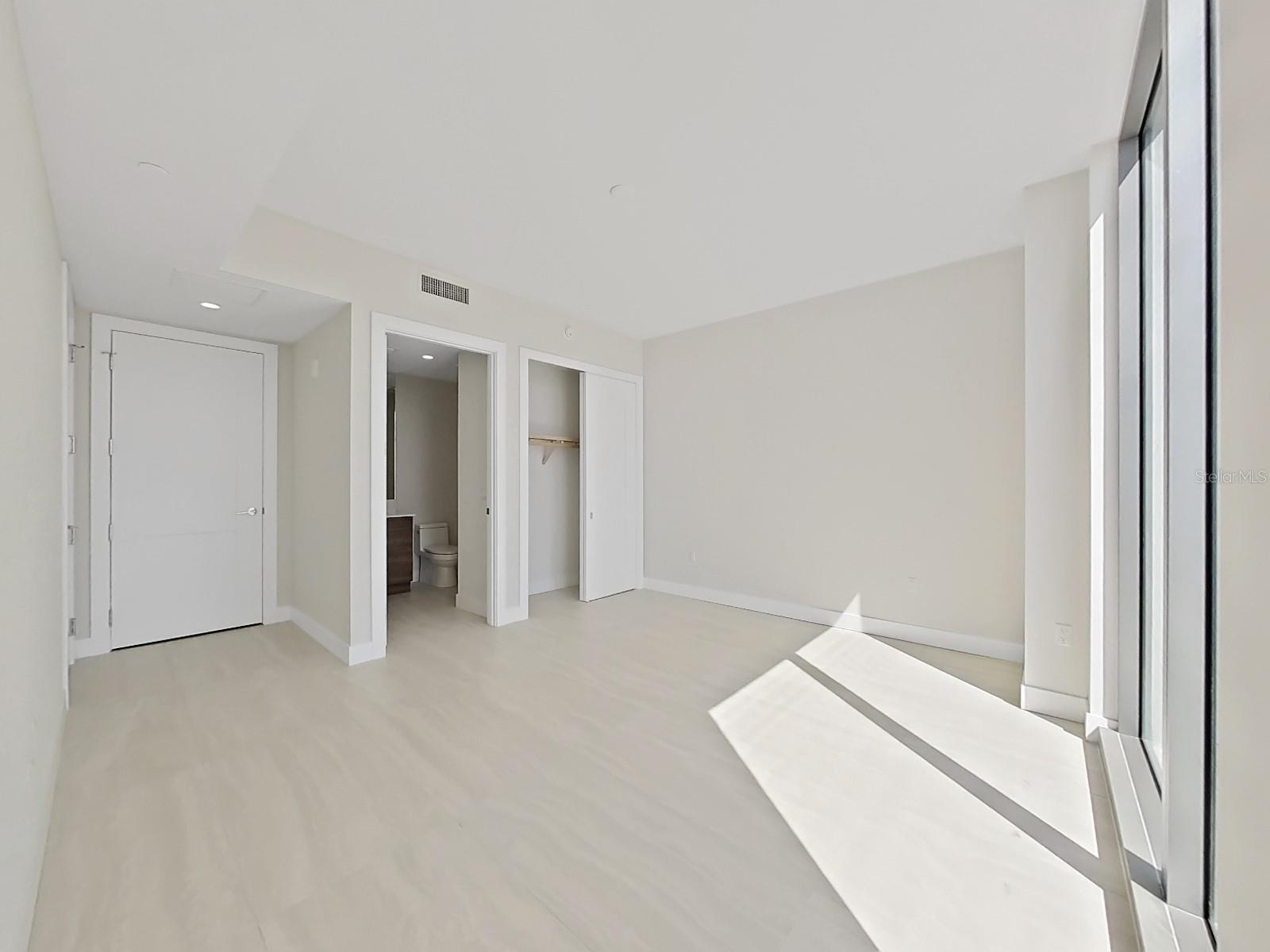 SALTAIRE CONDO - Residential