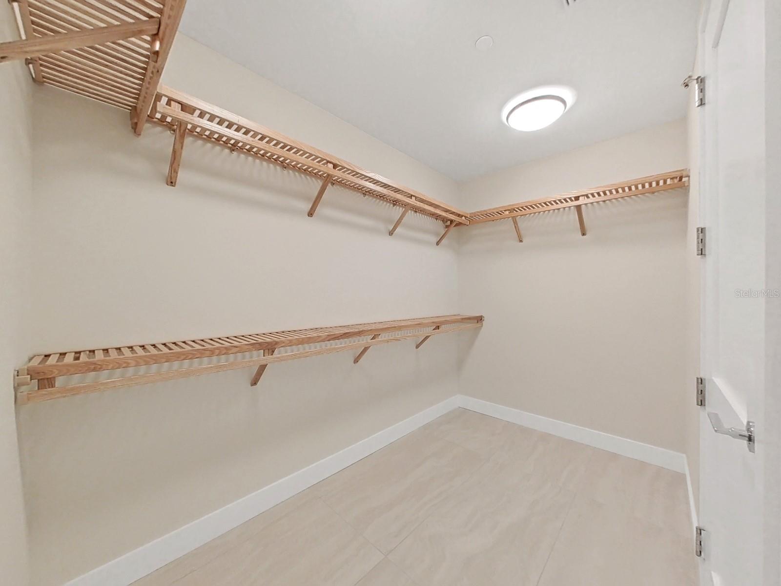 SALTAIRE CONDO - Residential