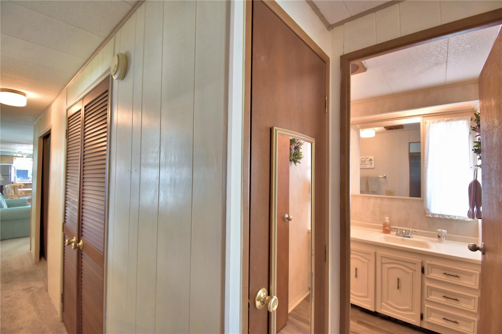 ARIANA SHORES MHP - Residential