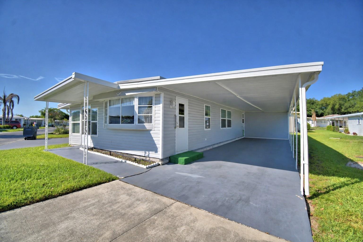 ARIANA SHORES MHP - Residential
