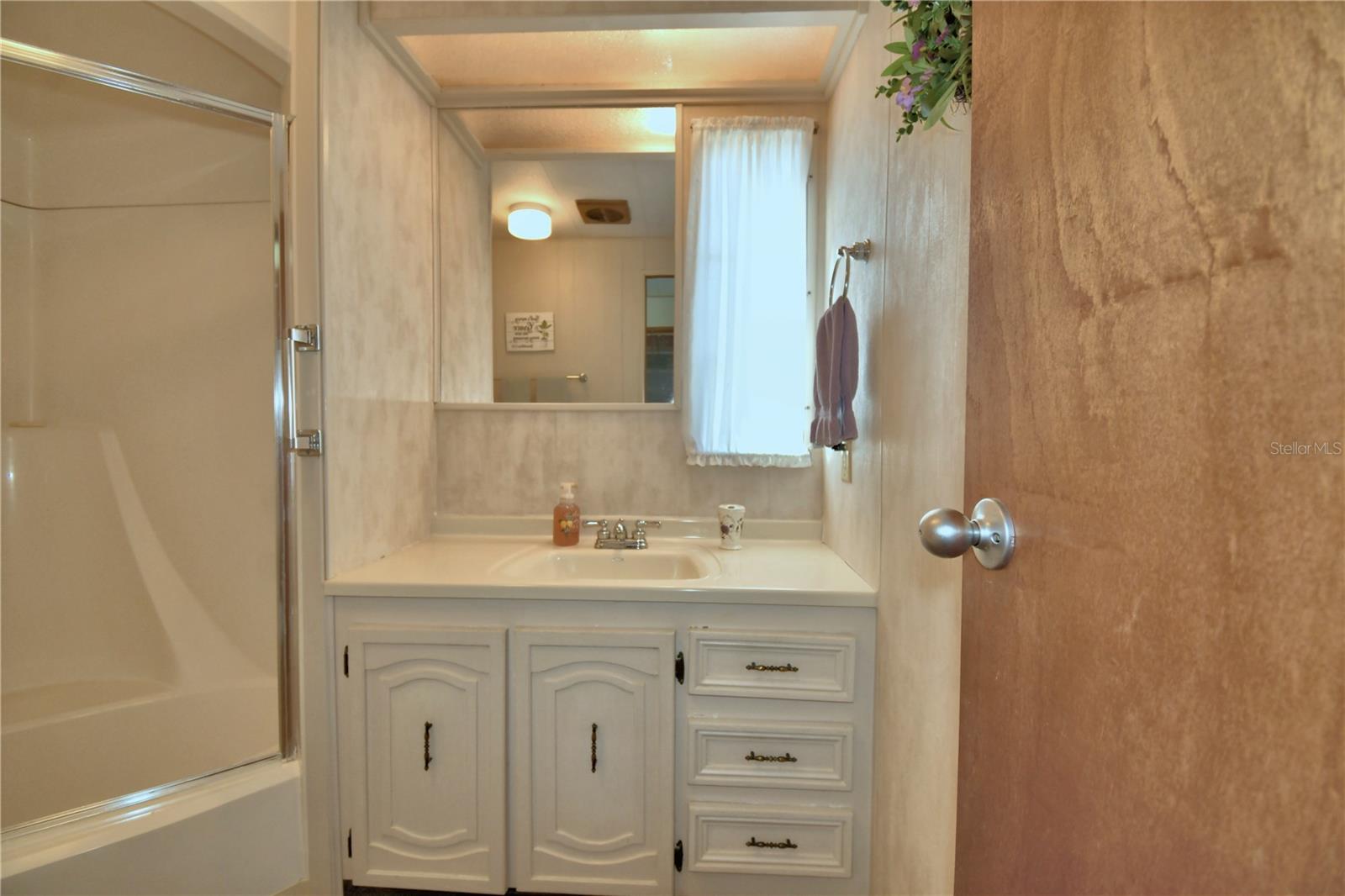 ARIANA SHORES MHP - Residential