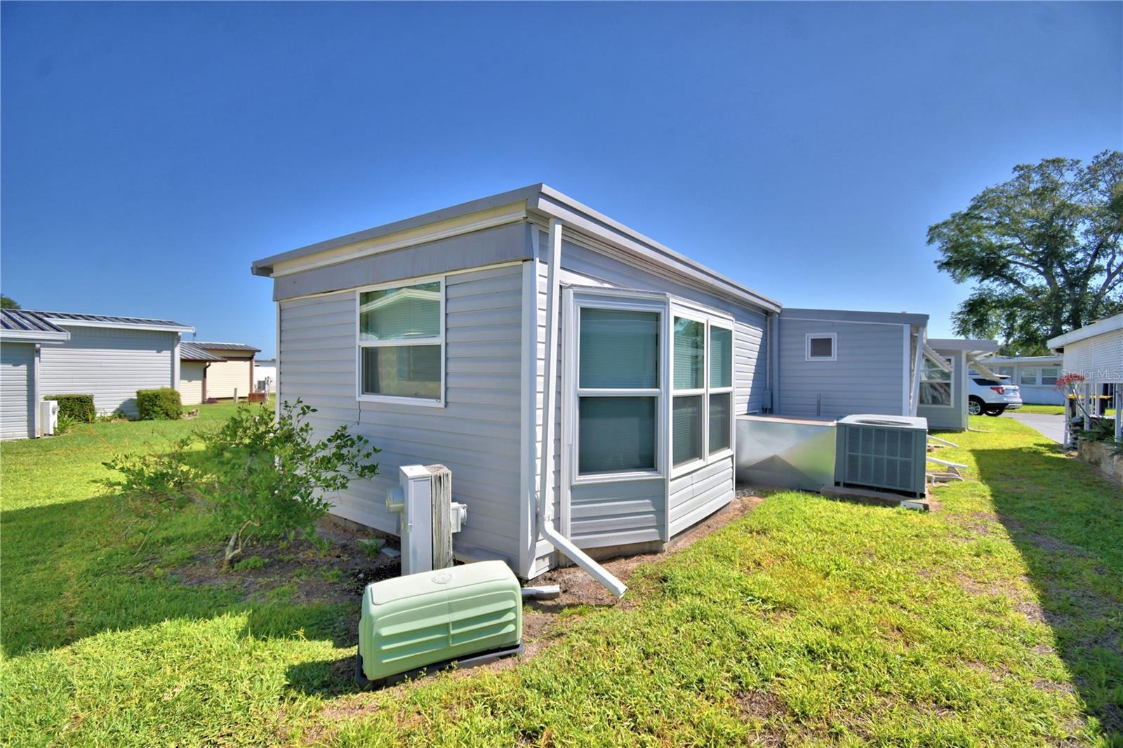 ARIANA SHORES MHP - Residential