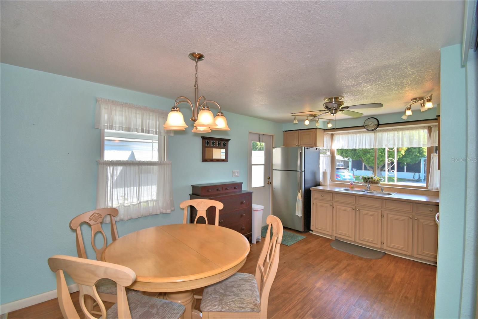 ARIANA SHORES MHP - Residential