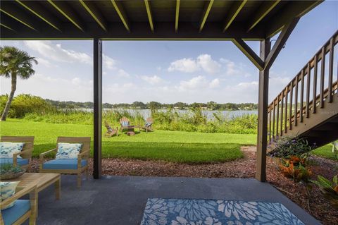 A home in LAKELAND