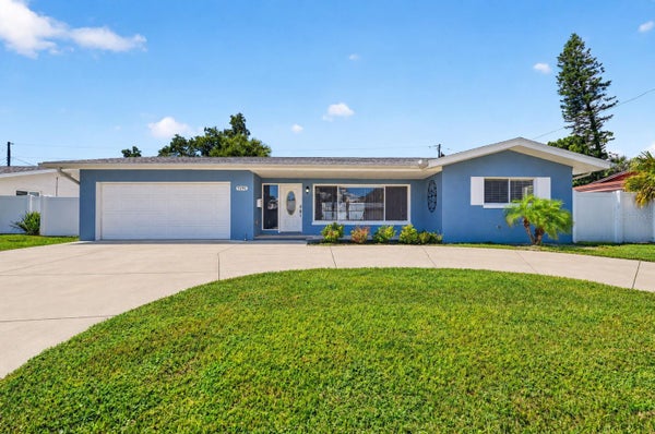 5191 41ST ST S, SAINT PETERSBURG, FL 33711 - Image e6cdf4bfe6f9ca28aa664a47b54c00bb/2034423641