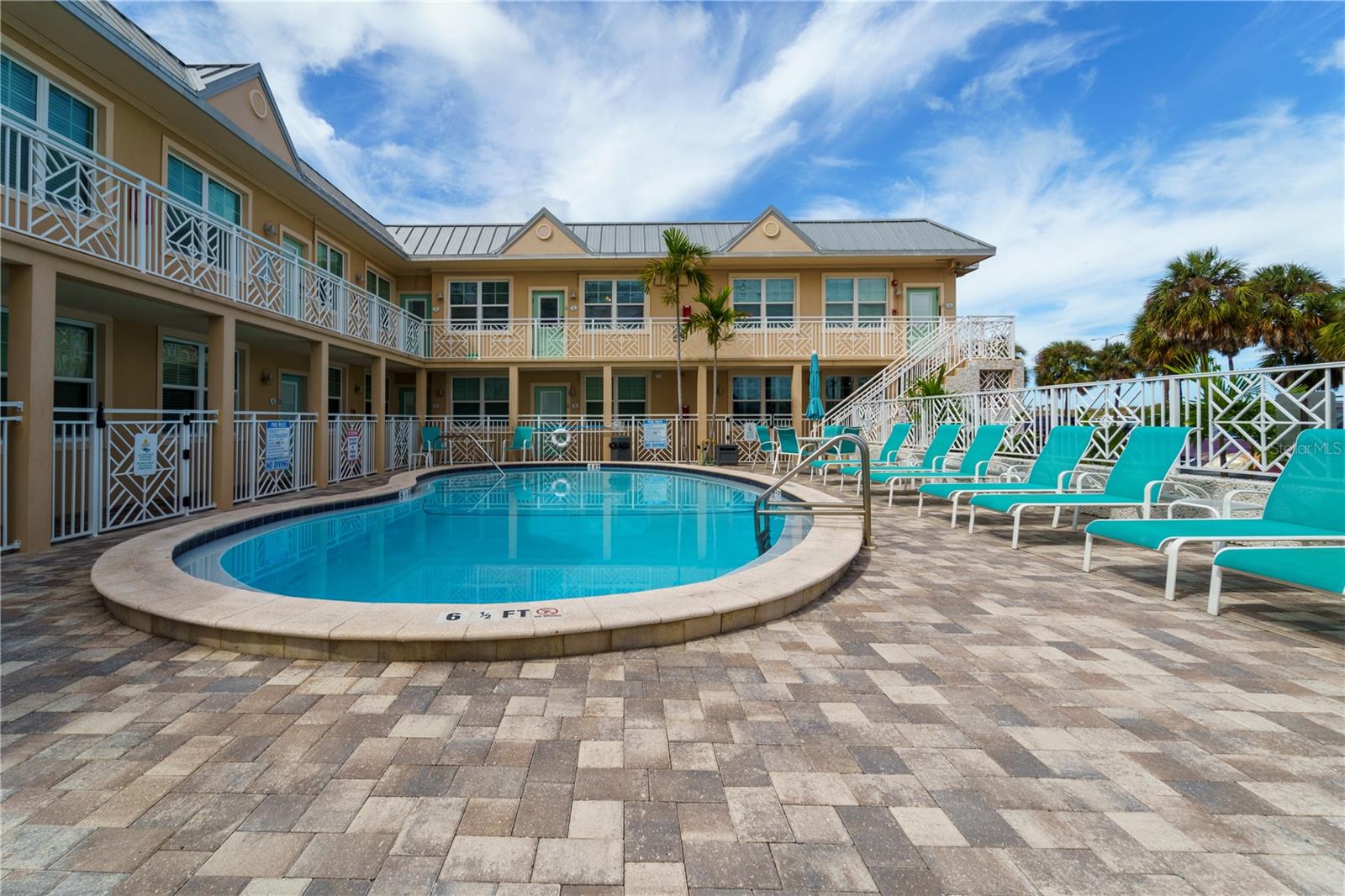 LA SAL MOTEL CONDO - Residential