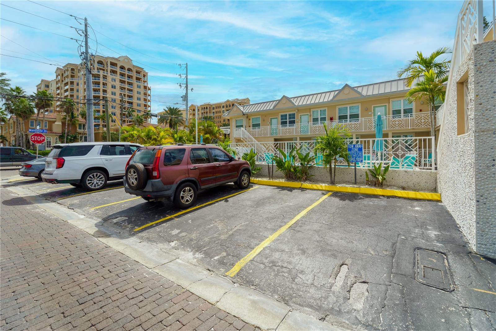 LA SAL MOTEL CONDO - Residential