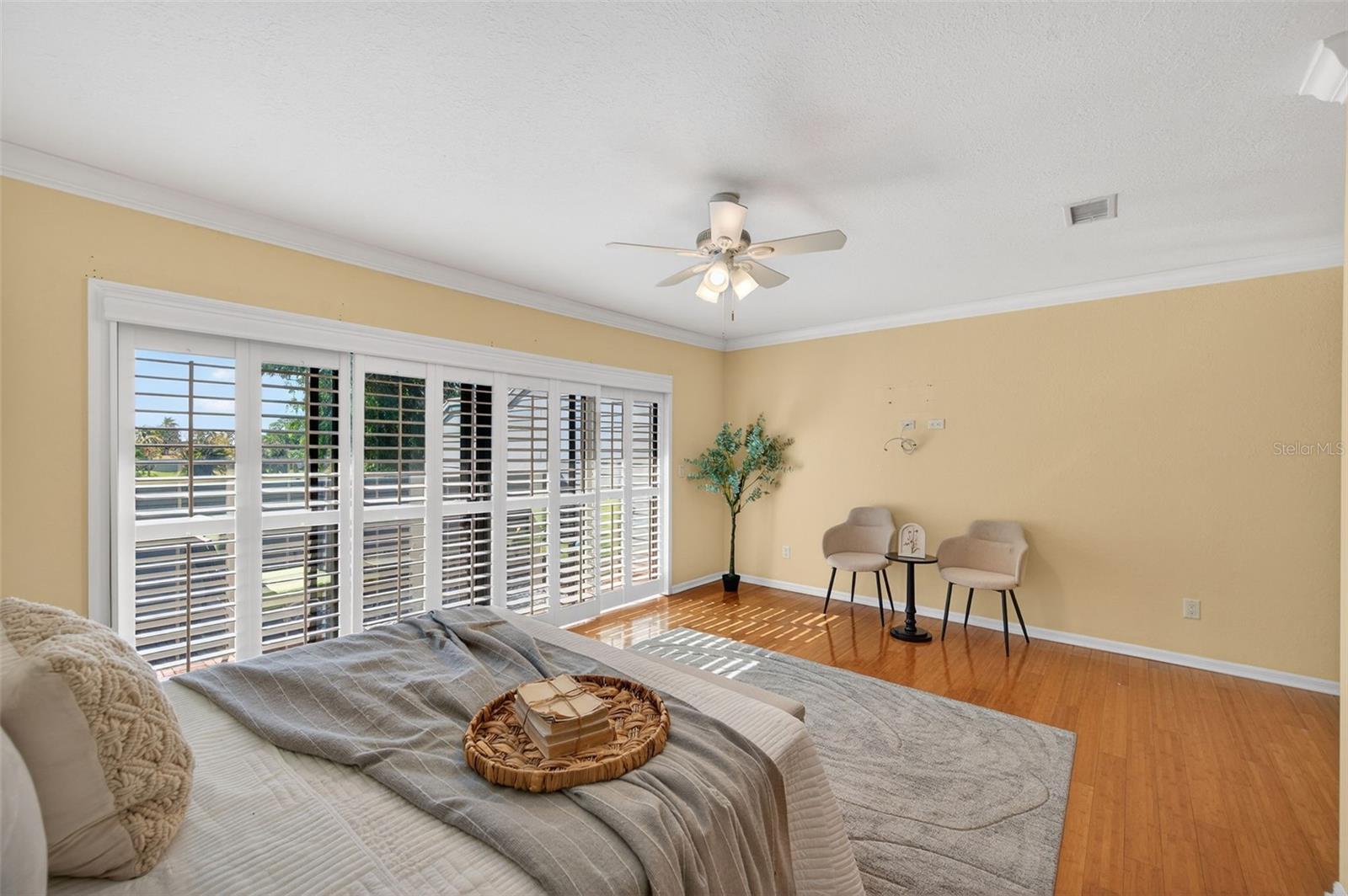 LINKS THE CONDO - Residential