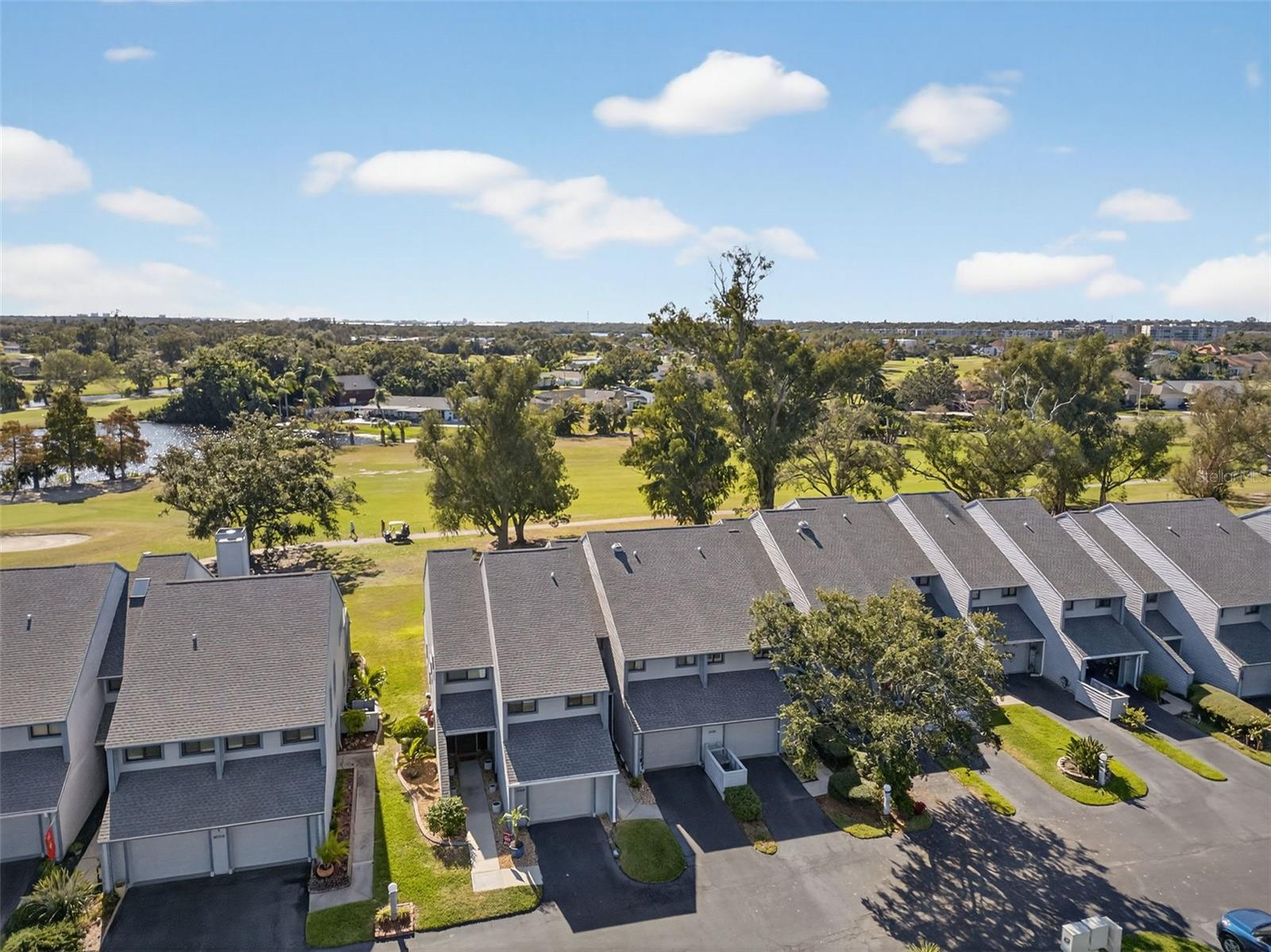 LINKS THE CONDO - Residential