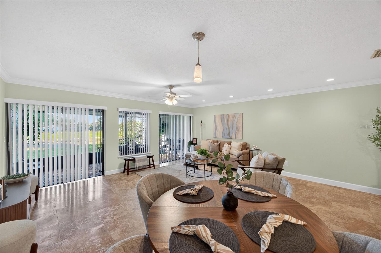 LINKS THE CONDO - Residential