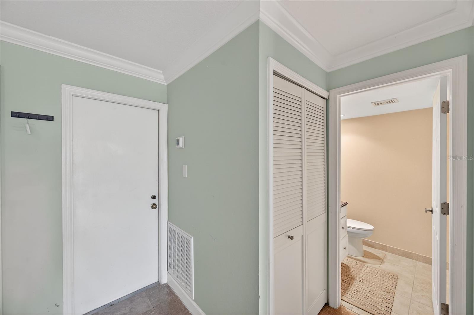 LINKS THE CONDO - Residential