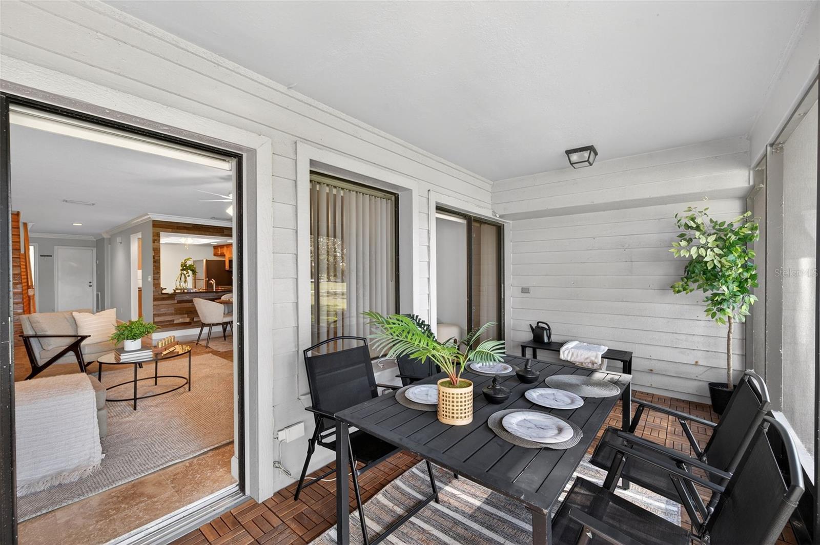 LINKS THE CONDO - Residential