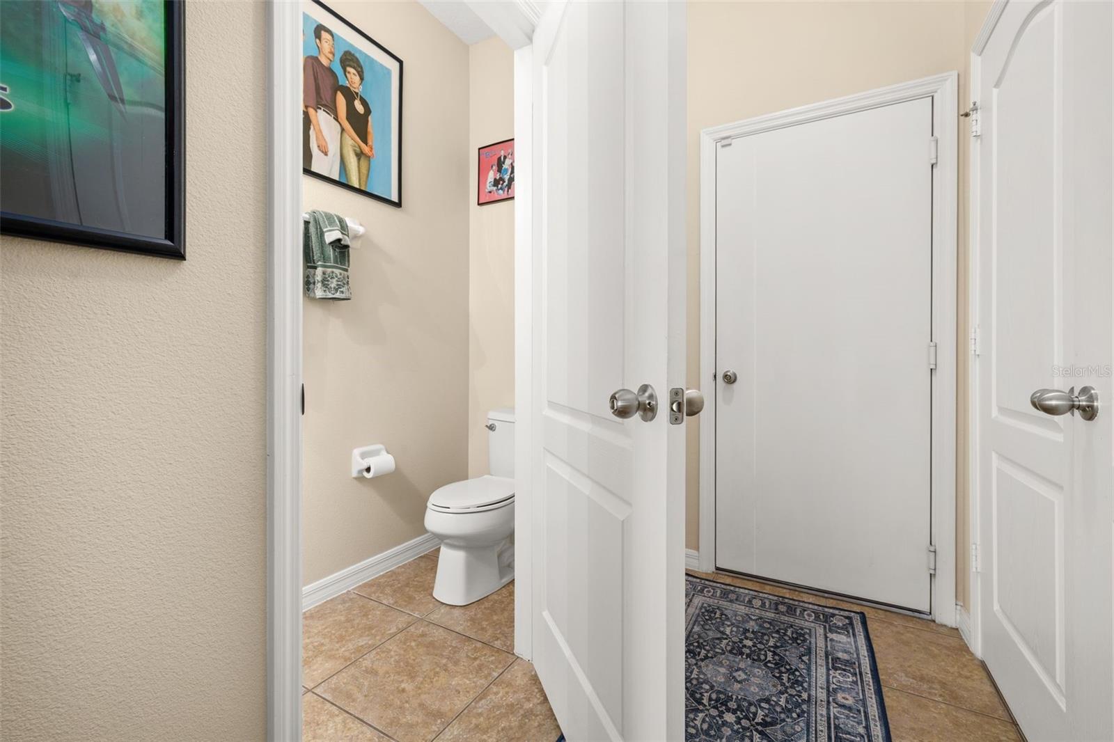 TUCKER OAKS - Residential