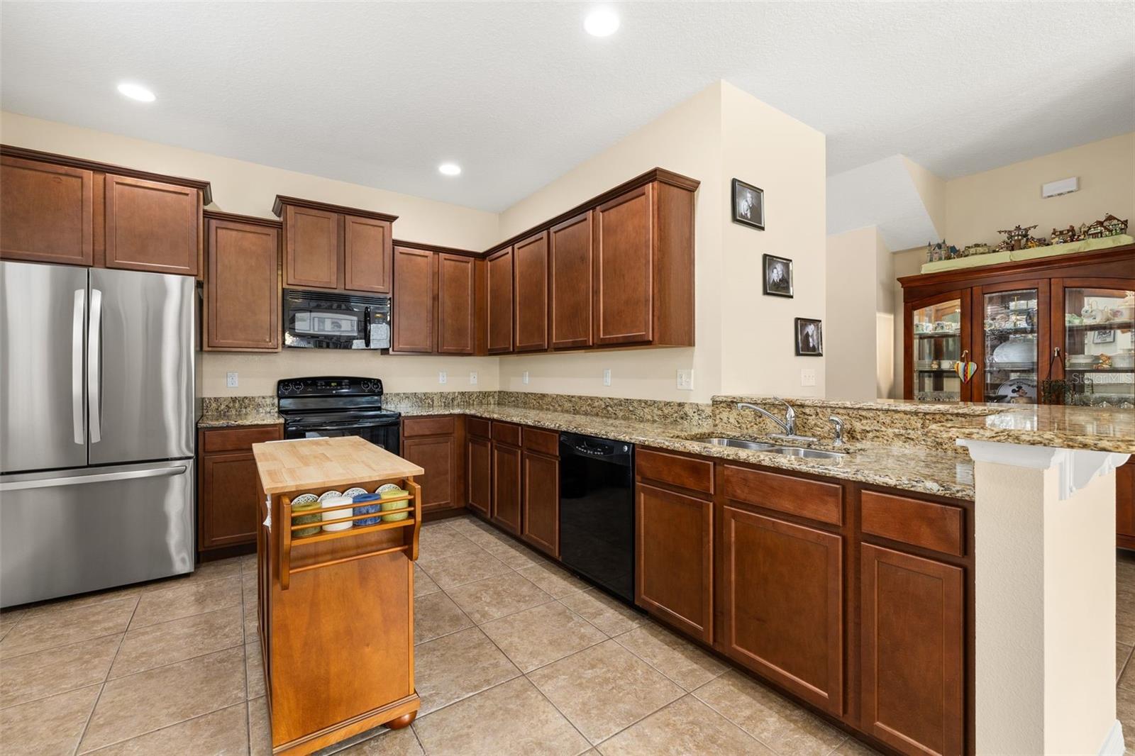 TUCKER OAKS - Residential