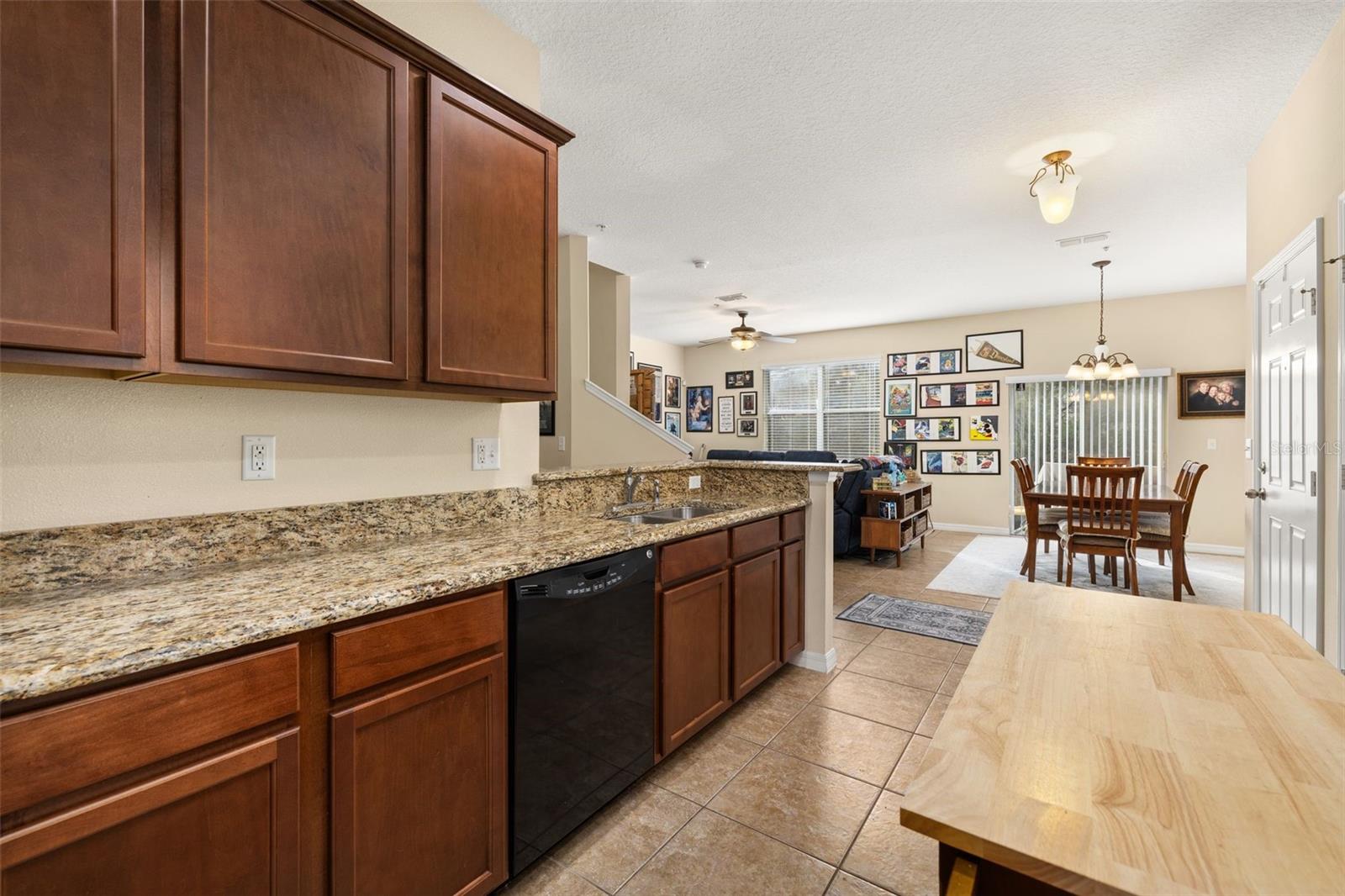 TUCKER OAKS - Residential