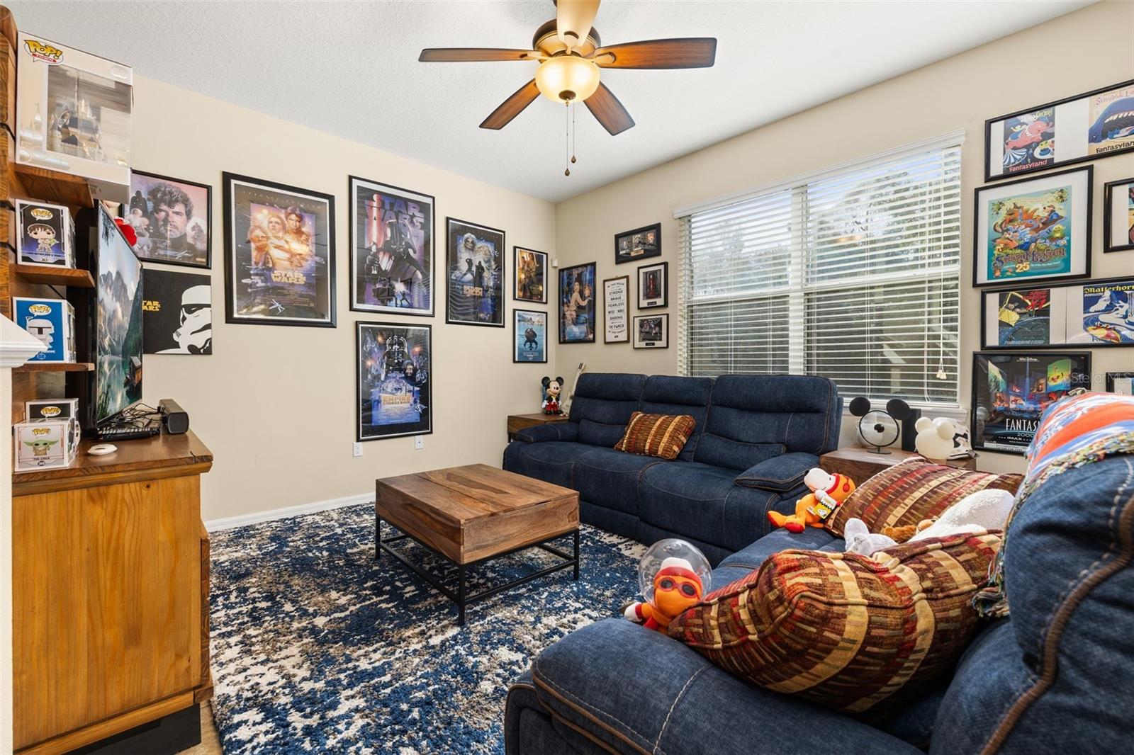 TUCKER OAKS - Residential