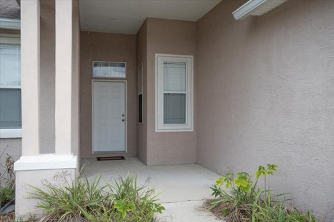 Photo of 4000 Oak Preserve Drive, Winter Haven, FL 33880 (MLS # L4962513)