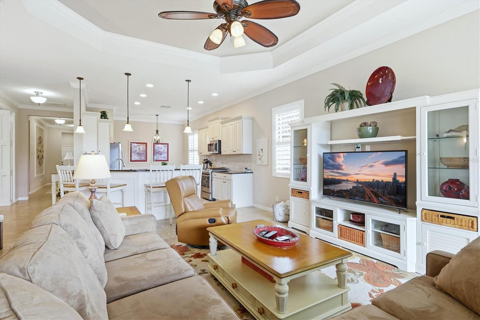 COUNTRY CLUB EAST AT LAKEWD RNCH QQ1 2A - Residential