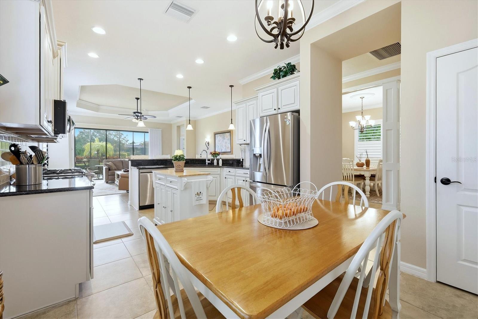 COUNTRY CLUB EAST AT LAKEWD RNCH QQ1 2A - Residential