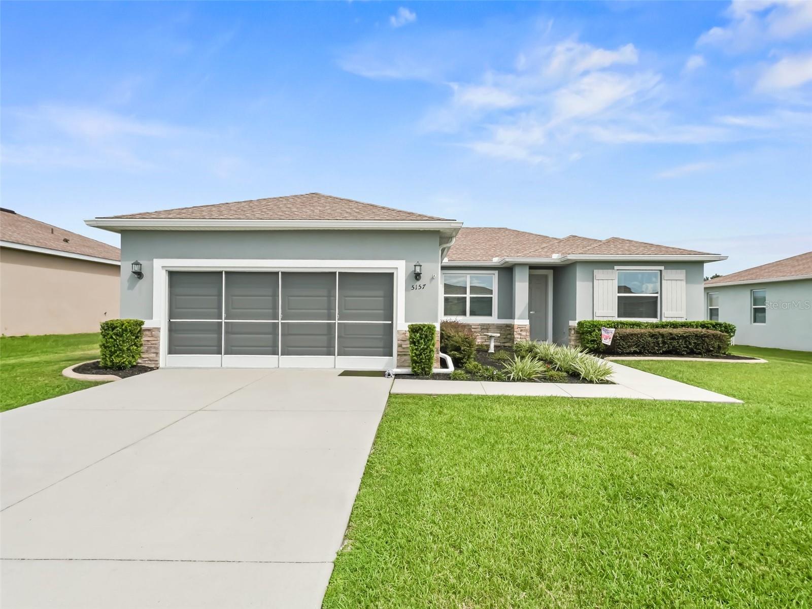 SUMMERCREST - Residential