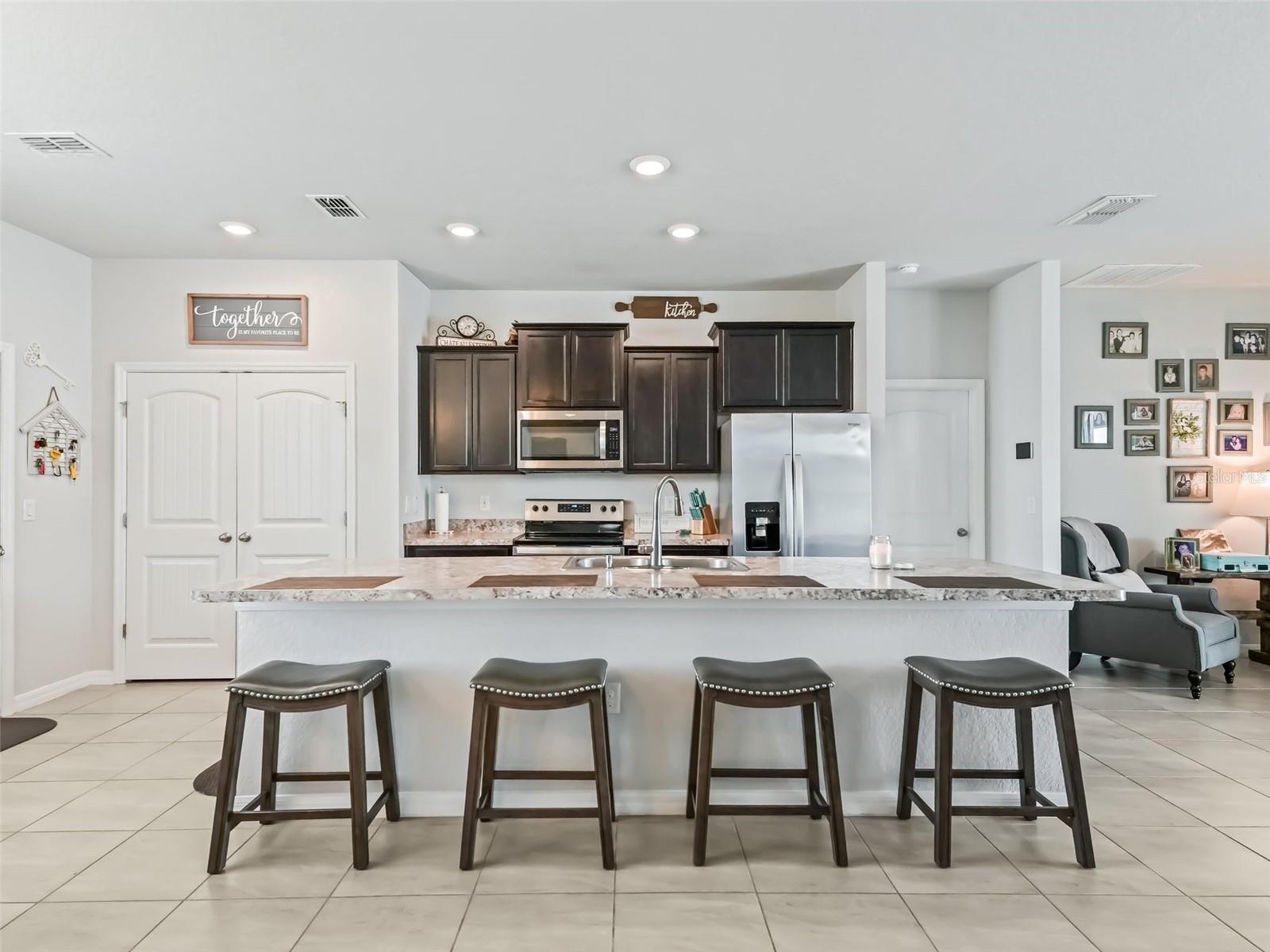 SUMMERCREST - Residential