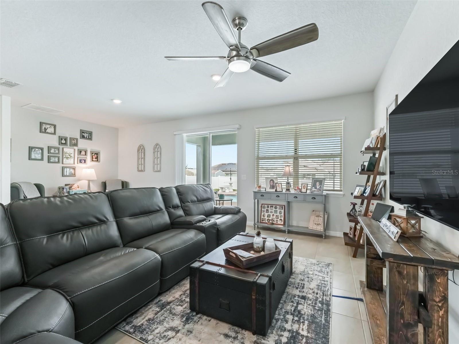 SUMMERCREST - Residential