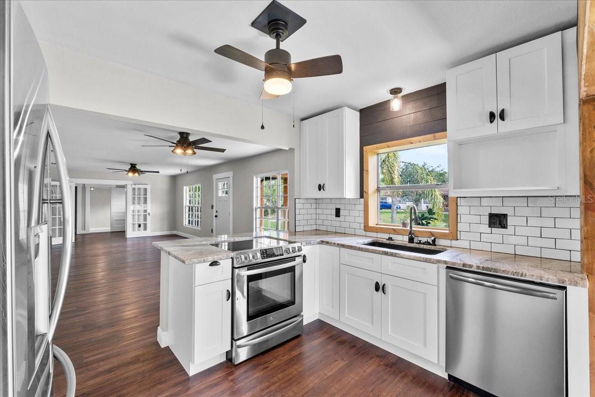 504 PRADO PLACE