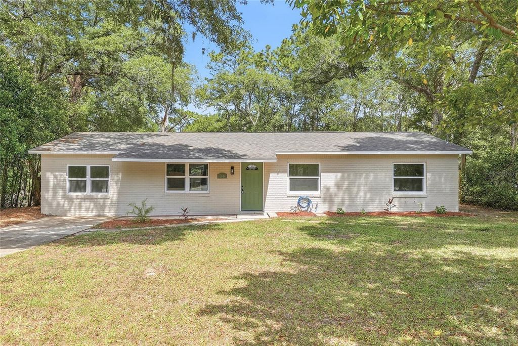 Photo of 6040 Knollwood Dr, Ridge Manor, FL 33523 (MLS # TB8504578)