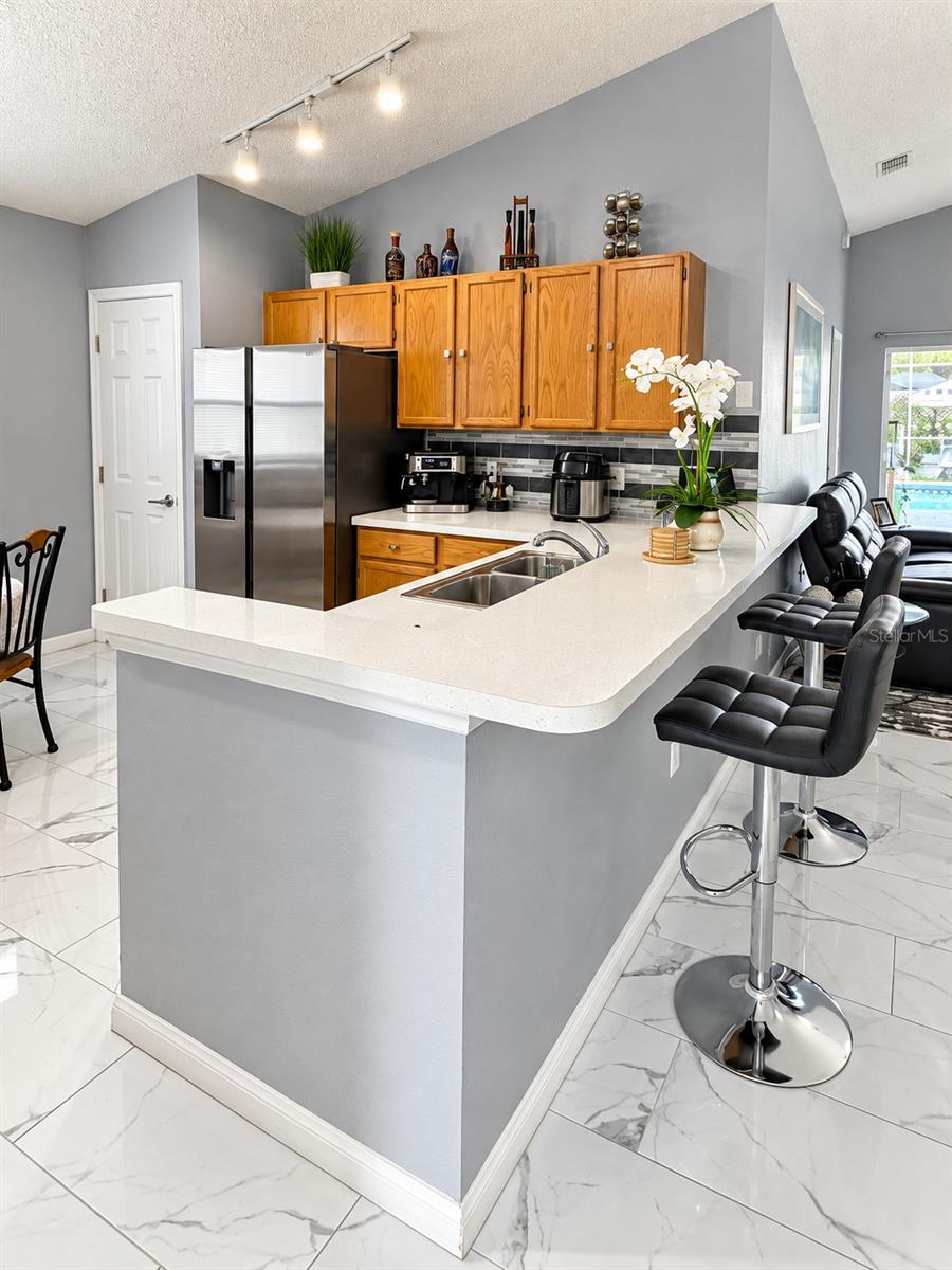 952 CLEAR CREEK CIRCLE