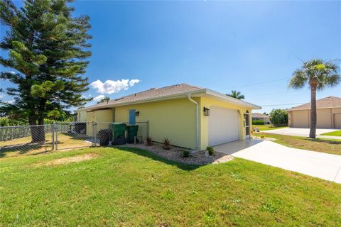 A home in PORT CHARLOTTE