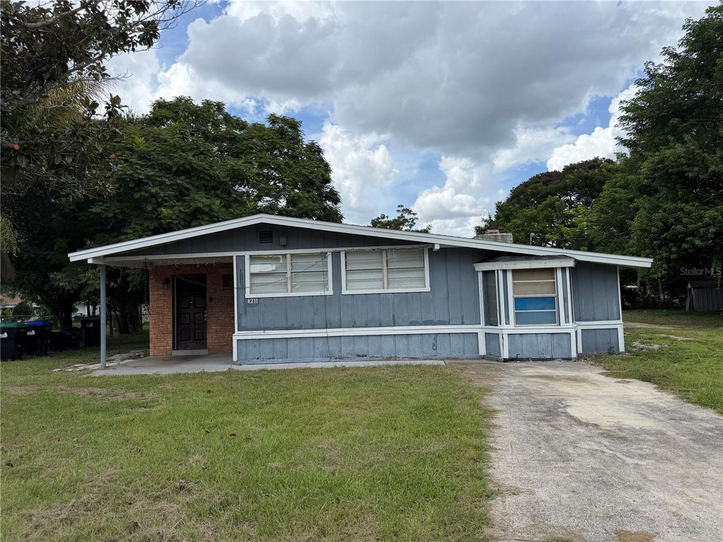 Photo of 4211 Tara Court, Orlando, FL 32809 (MLS # O6441486)