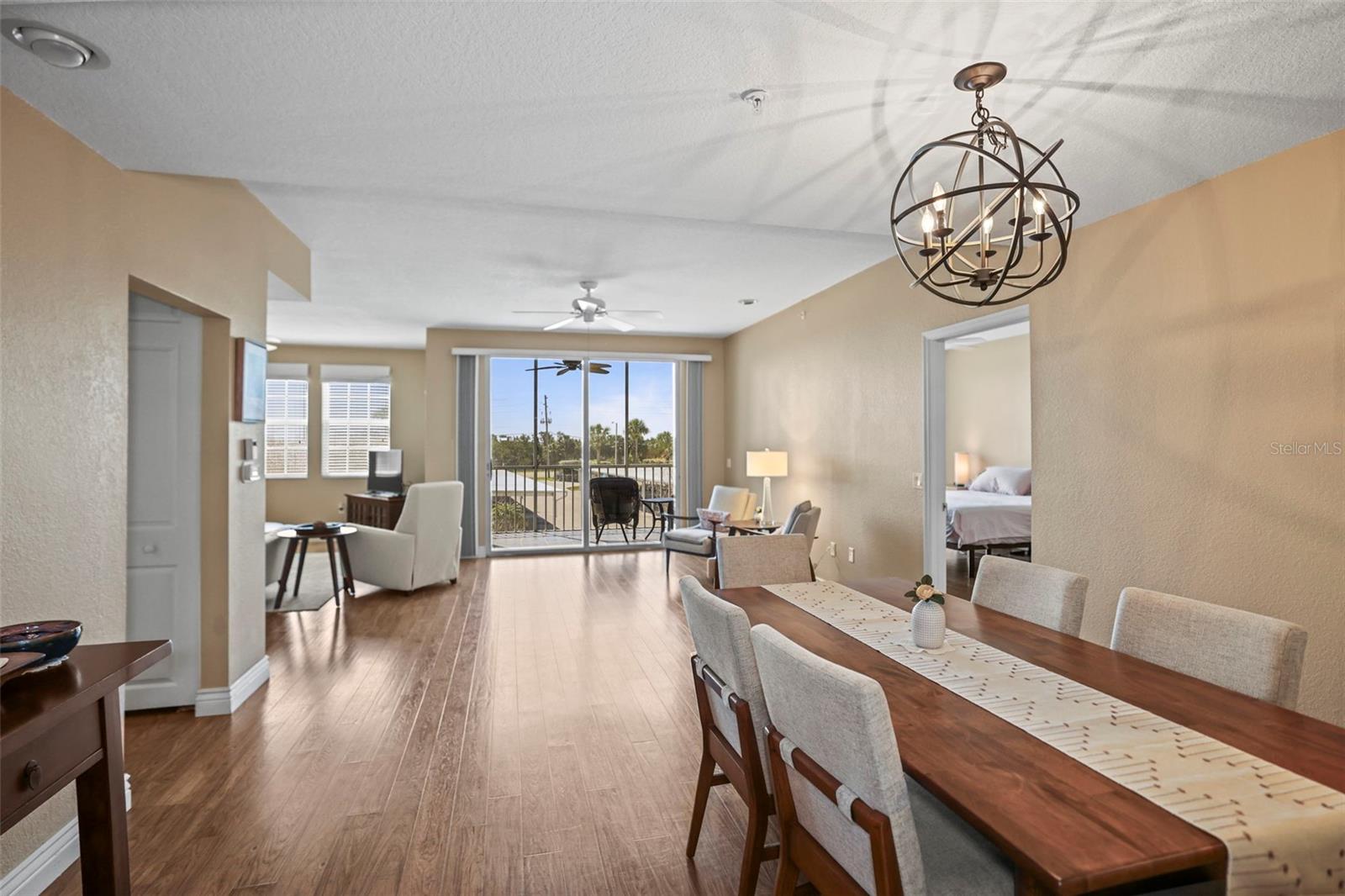 ISLAND PARK CONDO - Residential