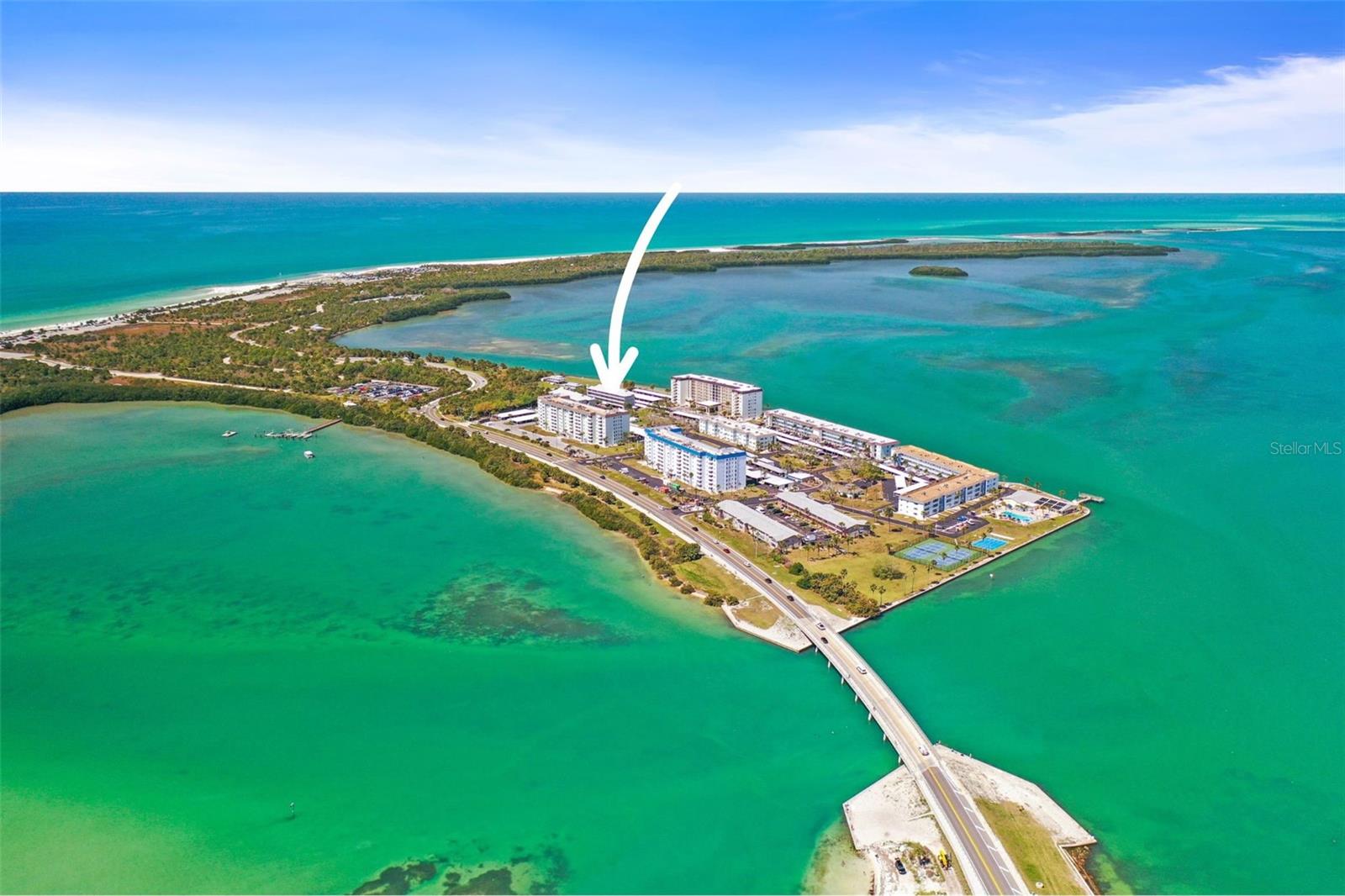 ISLAND PARK CONDO - Residential