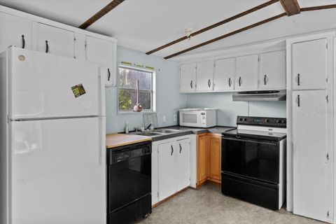 Tiny photo for 6177 Cr 625, Bushnell, FL 33513 (MLS # TB8411253)