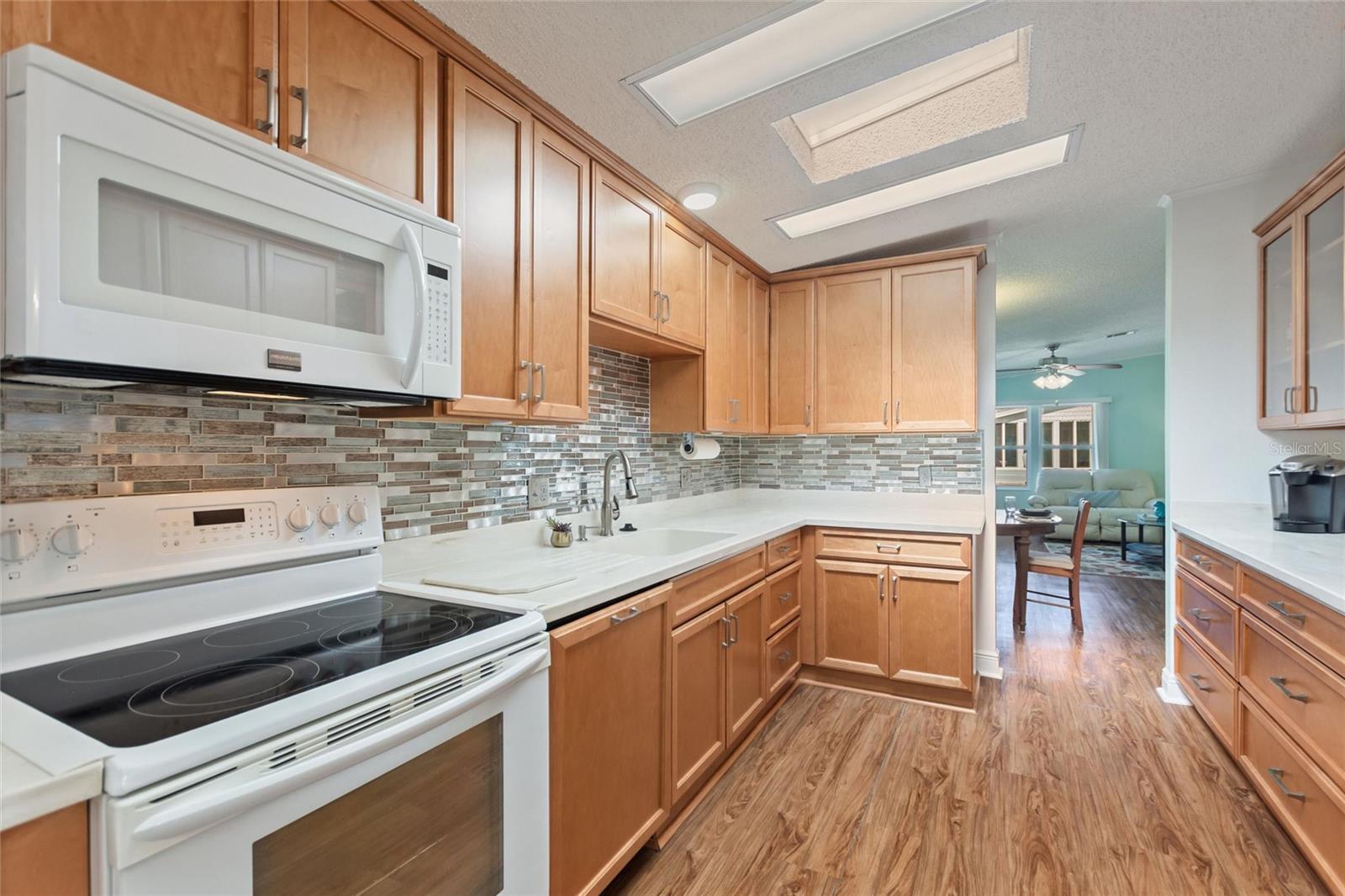 SWEETWATER GOLF & TENNIS CLUB ADD 01 - Residential