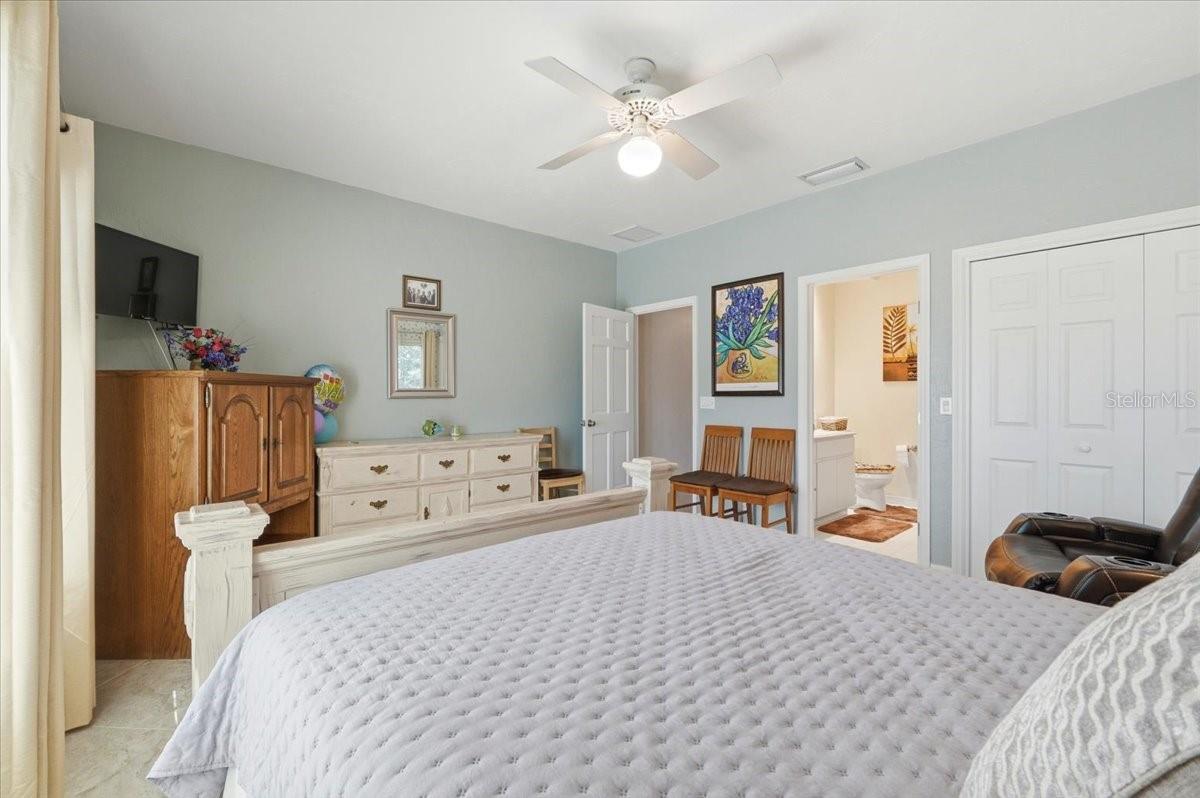 ARROWHEAD LAKE - Residential