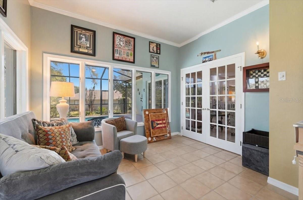 ARROWHEAD LAKE - Residential