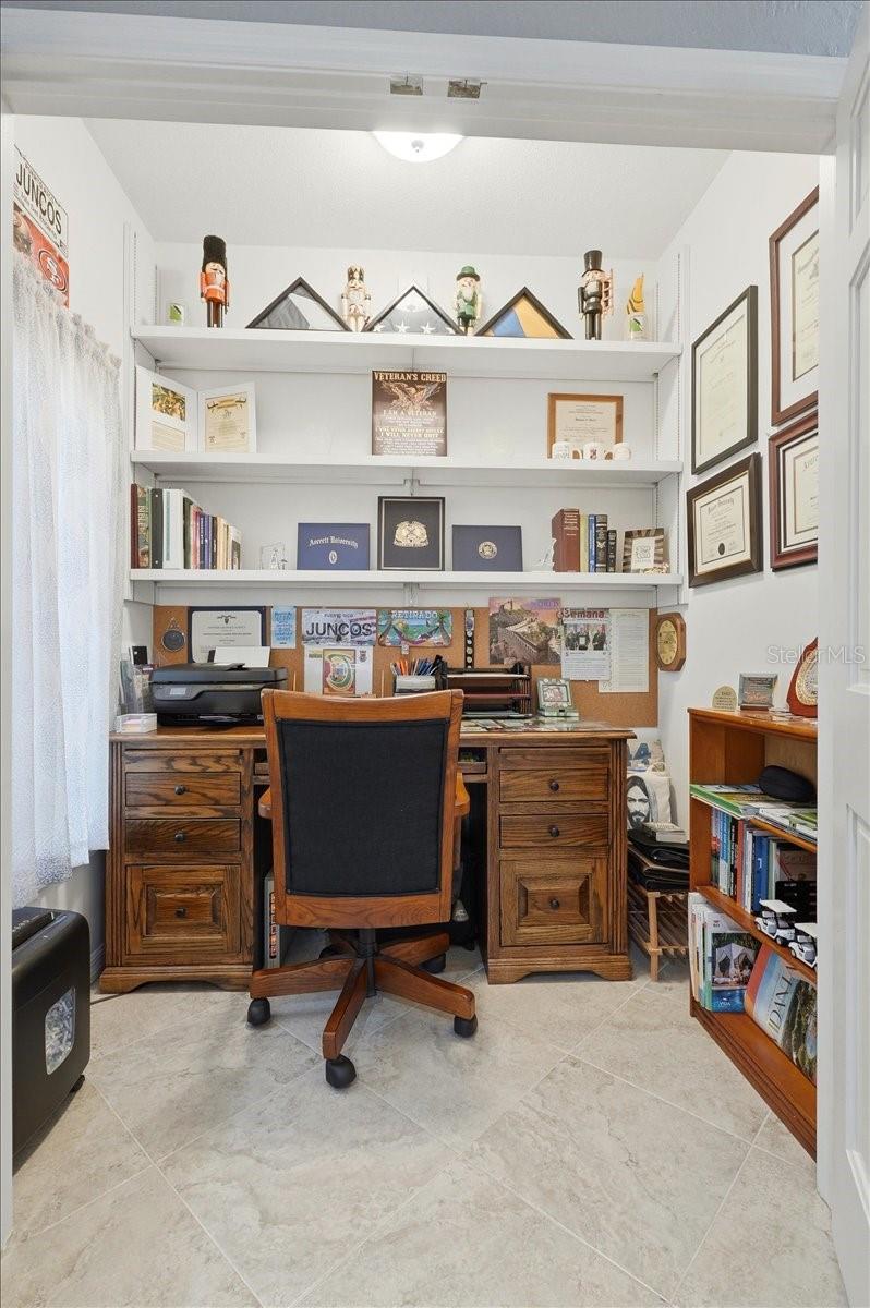 ARROWHEAD LAKE - Residential