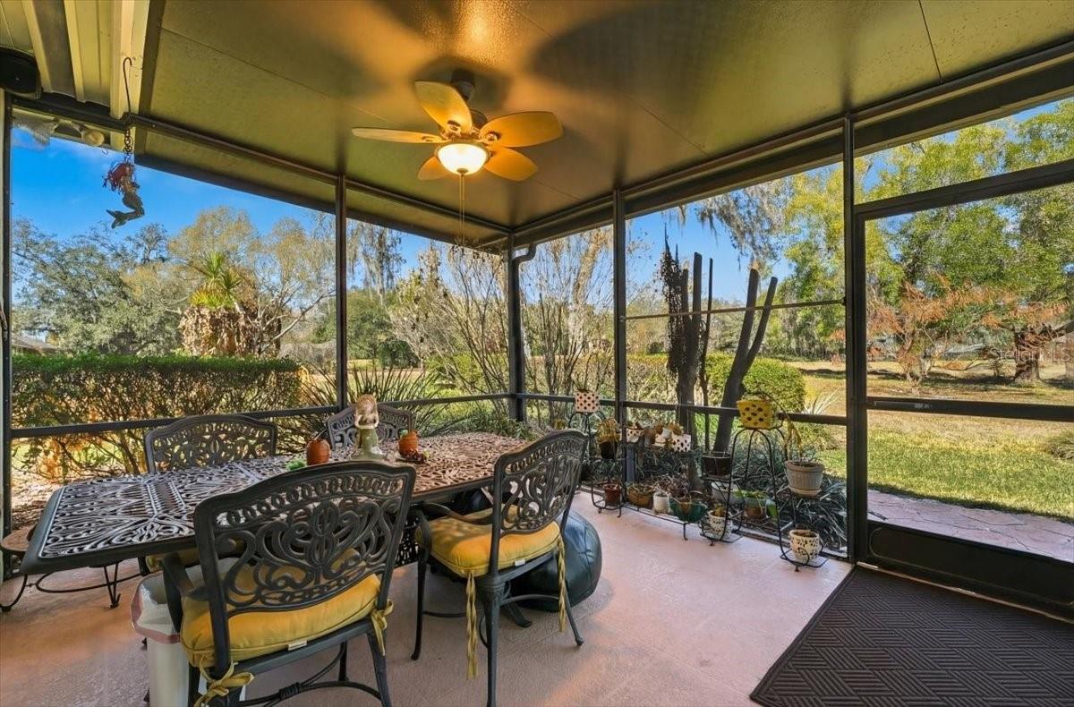 ARROWHEAD LAKE - Residential