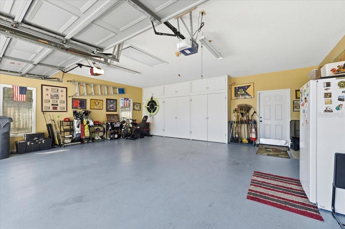 ARROWHEAD LAKE - Residential